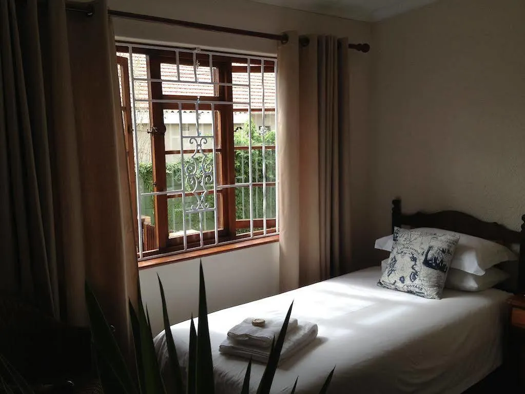 African Sun Apartment Guest house Cape Town